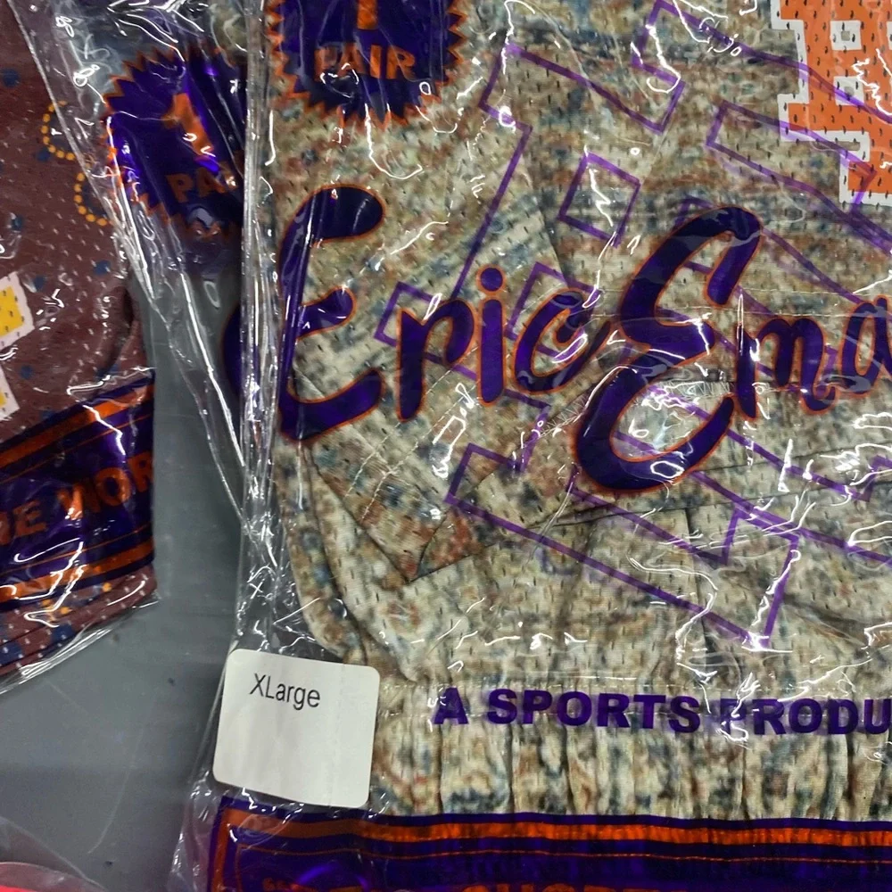 Eric Emanuel basic shorts “Rug 4” - Picture 2 of 3